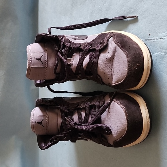 Nike Jordan - Picture 2 of 5